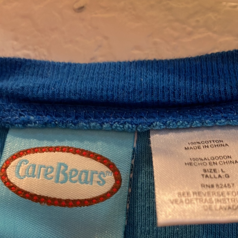 FINAL MARKDOWN Children’s Care Bears sleep top large - Picture 3 of 4